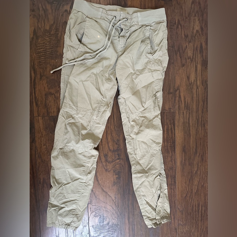 Lou and Grey Green Khaki Cargo Pants